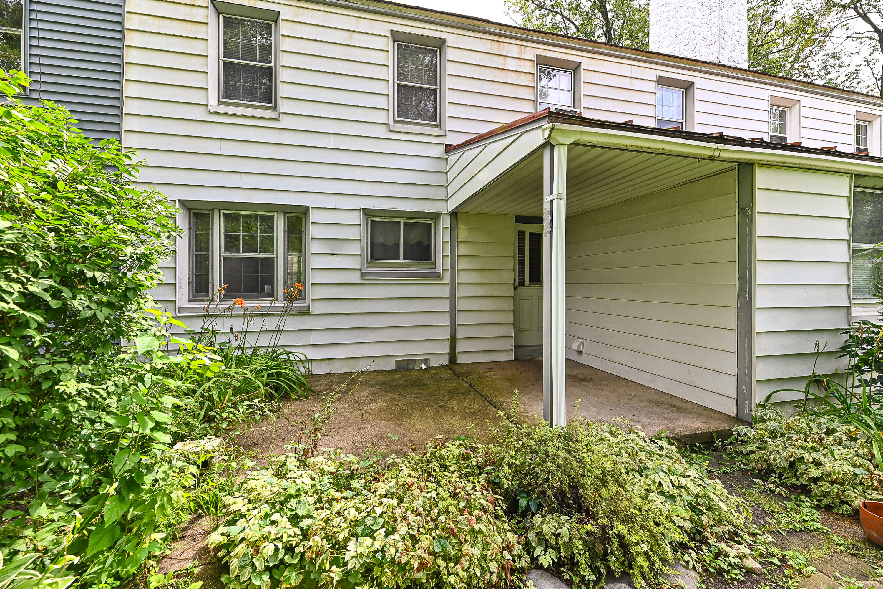 5905 Dendron Lane Greendale, WI 53129 - Photo 26 of 27 Dendron-29