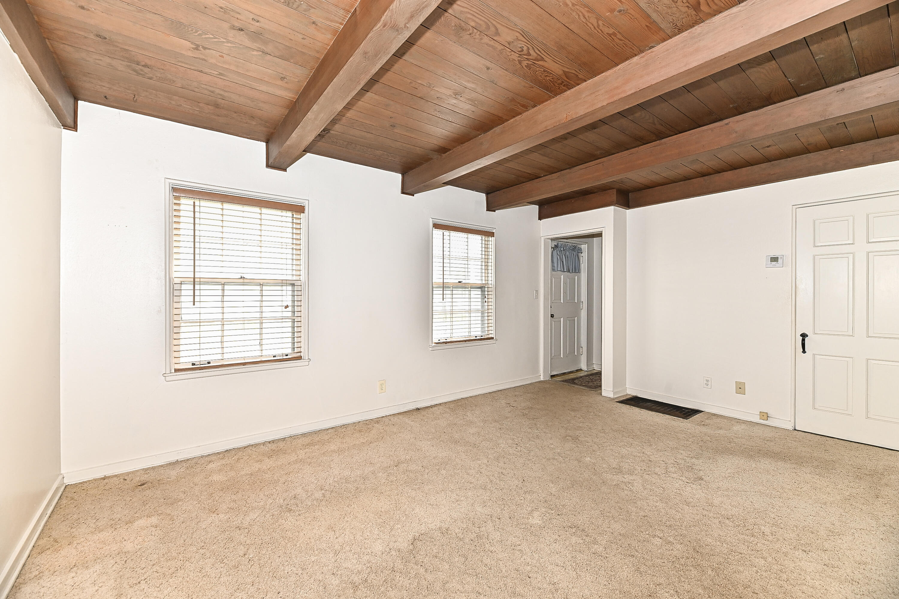 5905 Dendron Lane Greendale, WI 53129 - Photo 5 of 27 Dendron-7