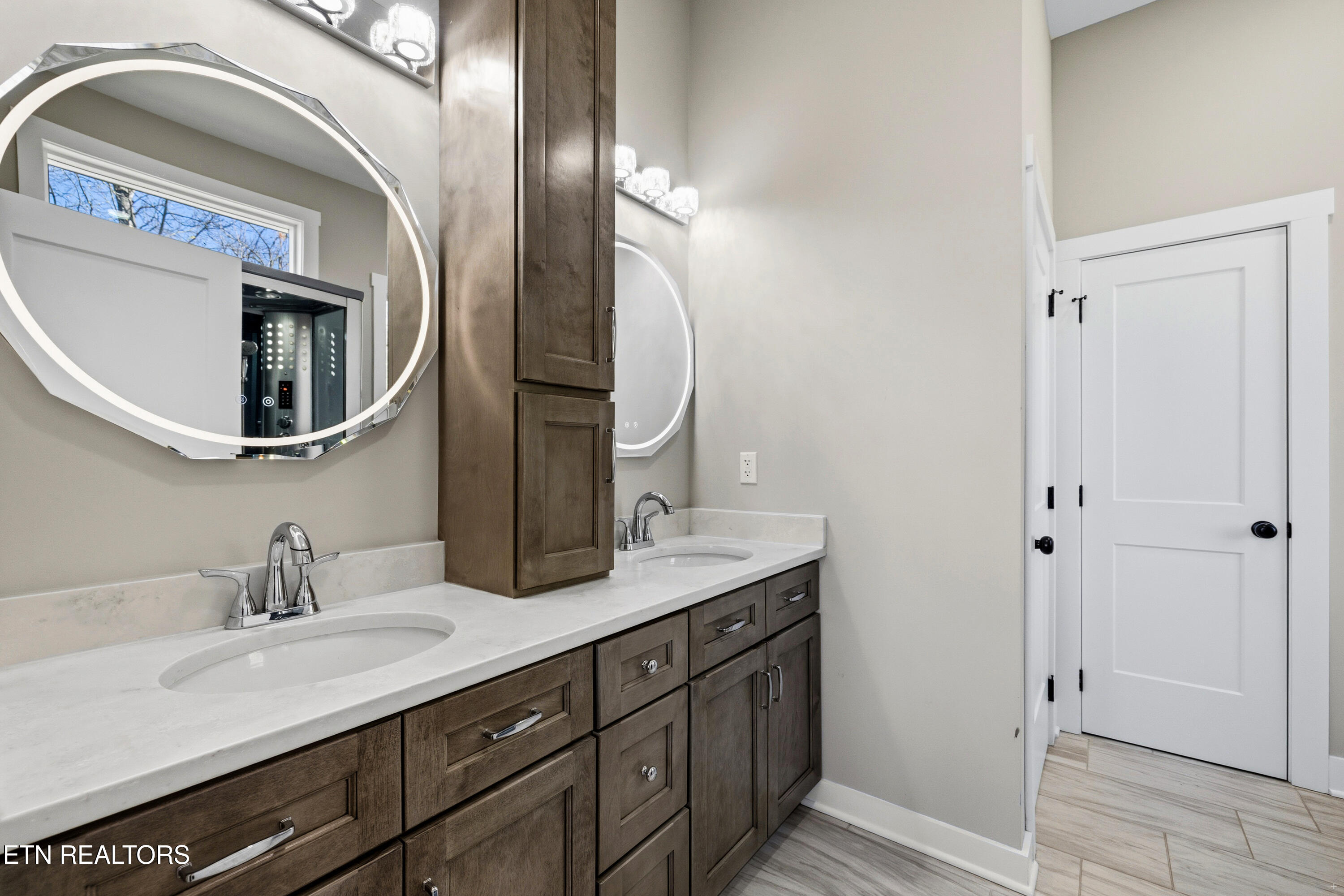 3385 Russell Brothers Road Sharps Chapel, TN 37866 - Photo 25 of 60 Primary Bathroom