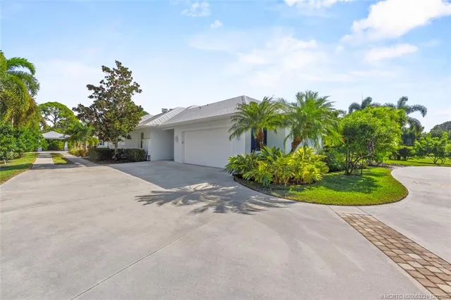 $1,595,000 | 2695 Northeast Cypress Lane, Jensen Beach, FL 34957