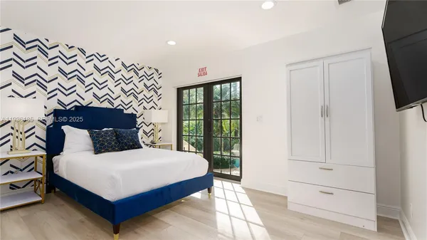 $2,939,000 | 12000 Northwest 6th Street, Plantation, FL 33325