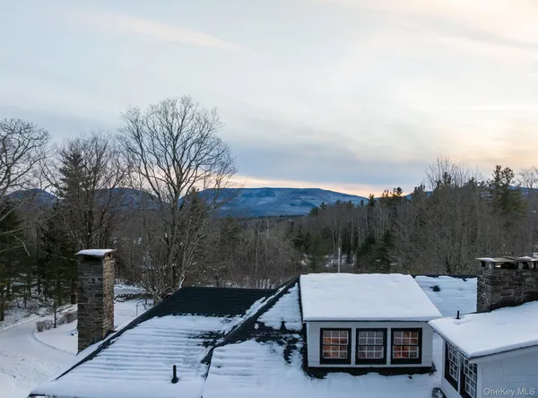 a view of outdoor space and city view