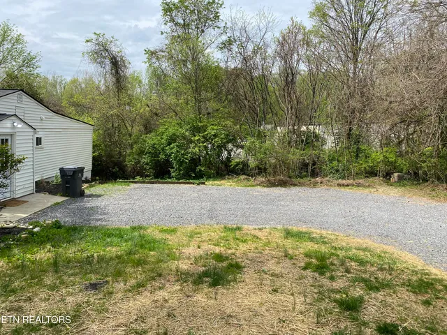 $255,000 | 5809 Eldridge Road Northeast, Knoxville, TN 37918