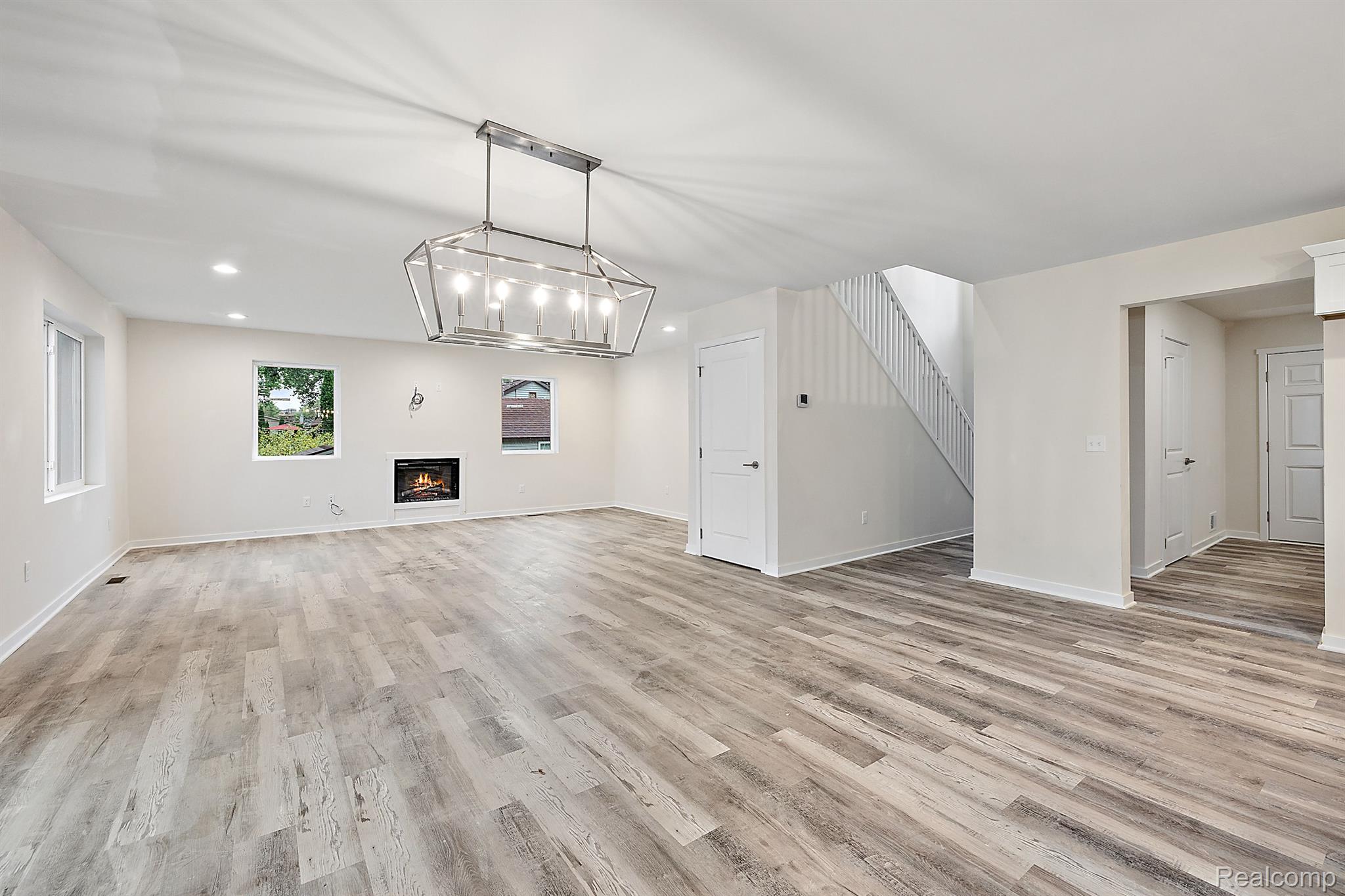 2829 Walsh Drive Rochester, MI 48309 - Photo 13 of 40 Gallery Image 13
