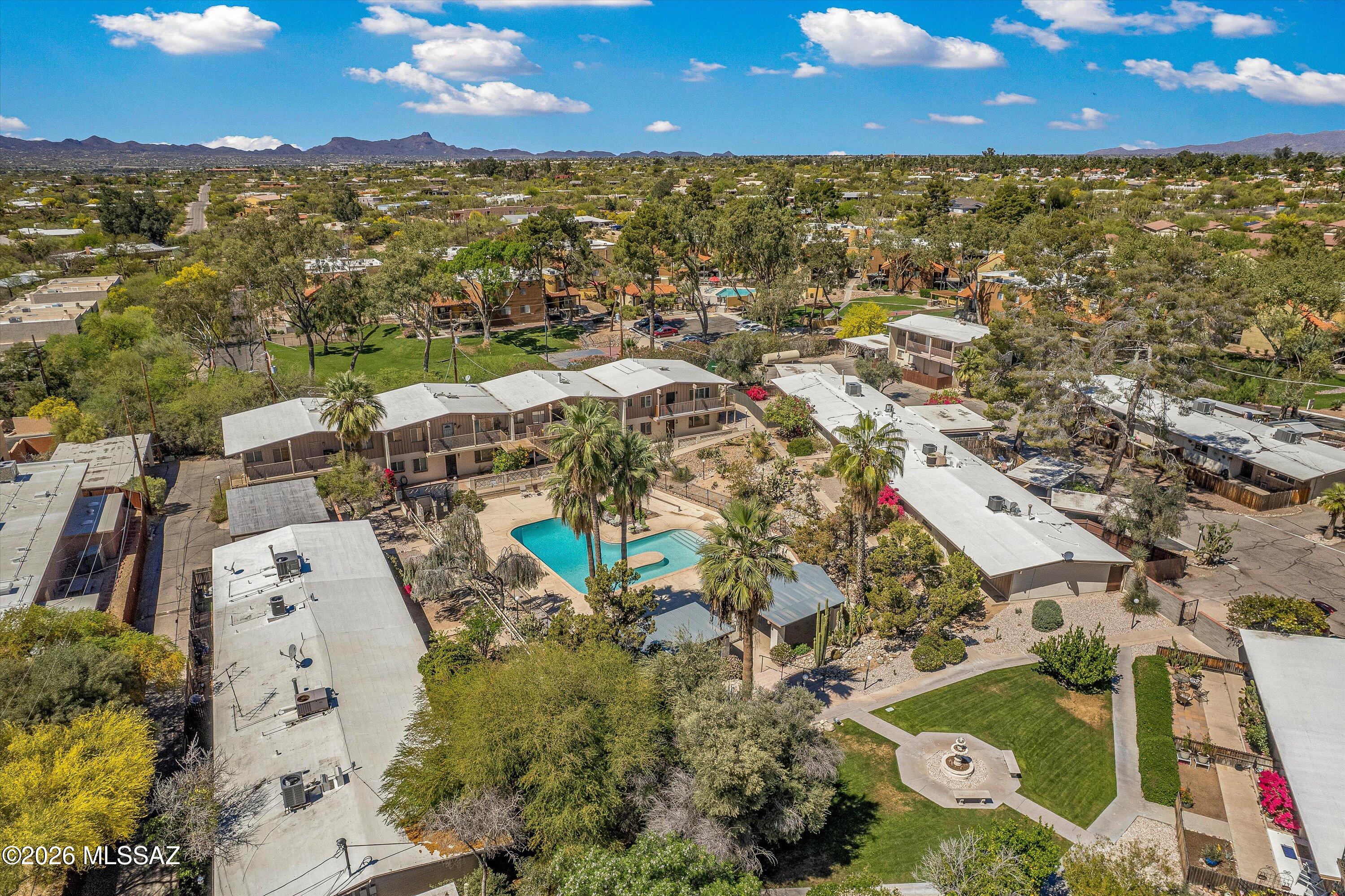 5901 North Oracle Road, Unit 14 Tucson, AZ 85704 - Photo 2 of 21 Gallery Image 2
