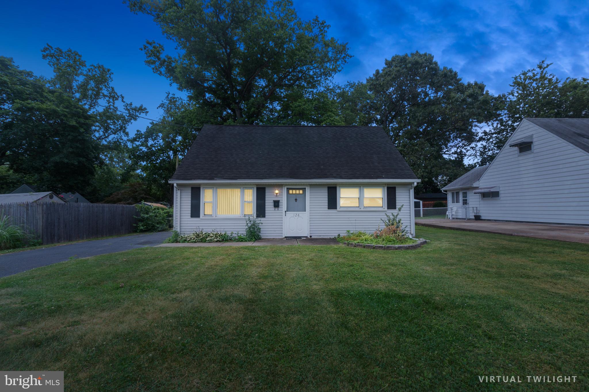 128 Rutledge Avenue Ewing, NJ 08618 - Photo 1 of 15