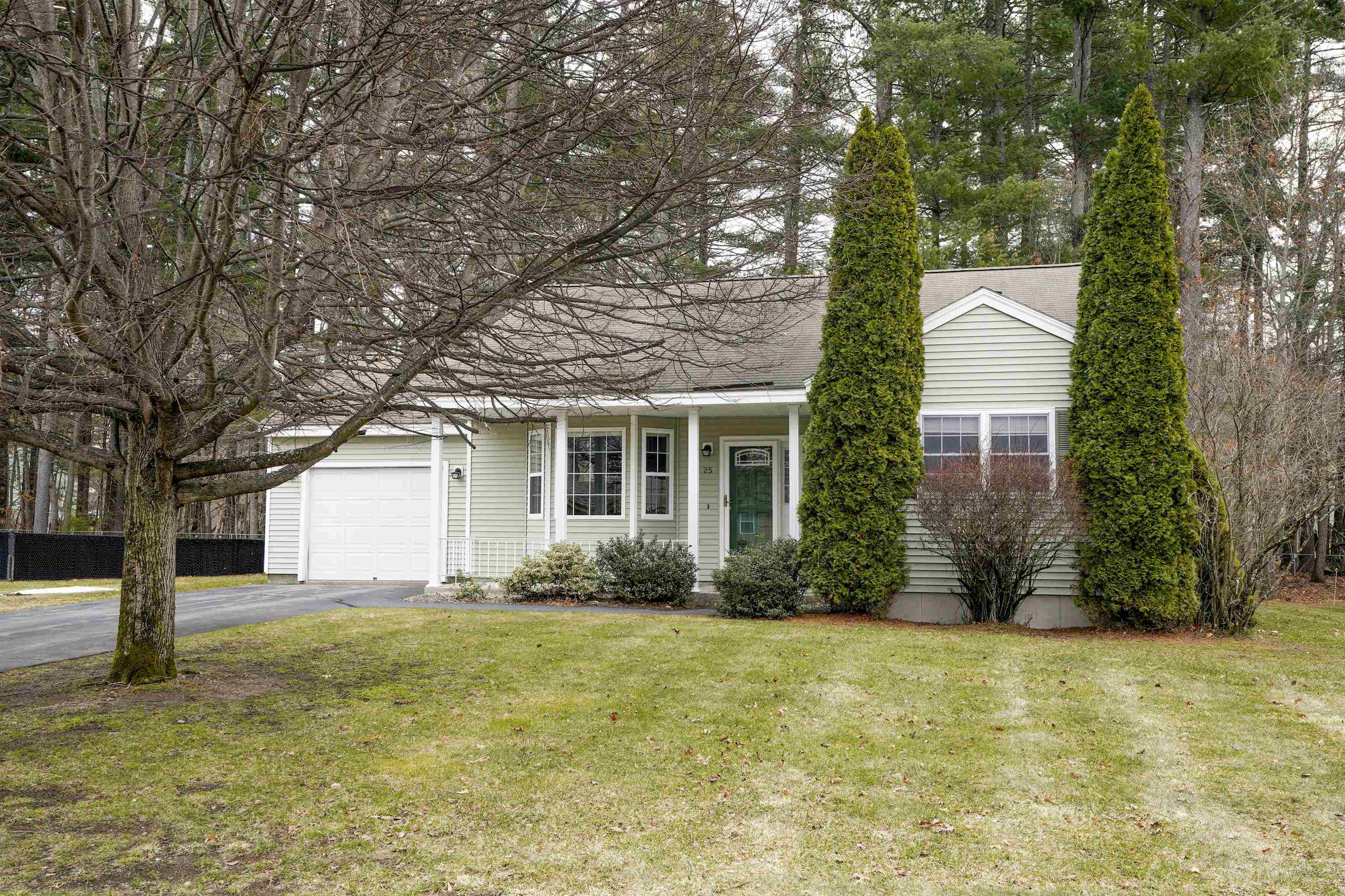 25 Independence Drive Merrimack, NH 03054 - Photo 1 of 32