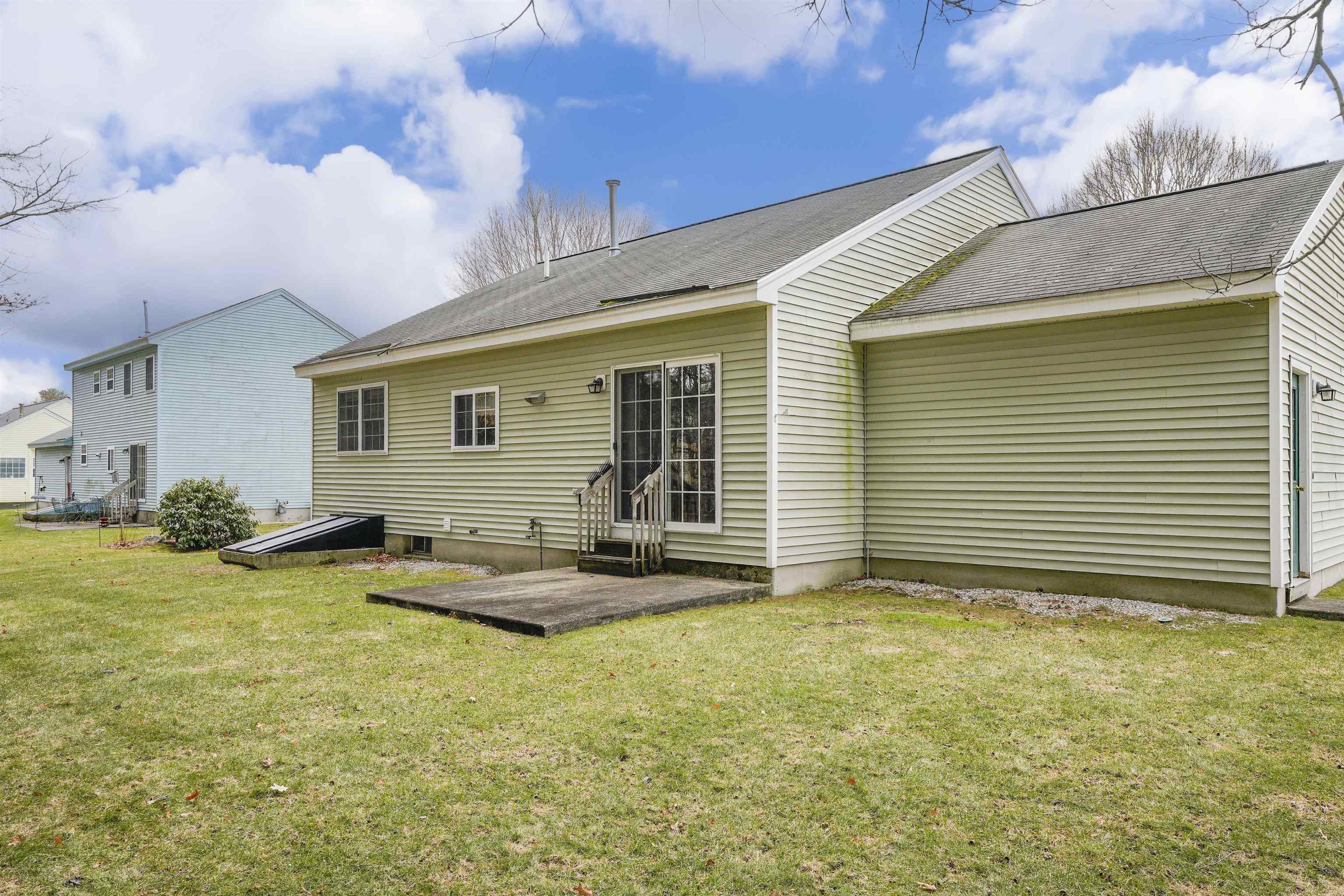 25 Independence Drive Merrimack, NH 03054 - Photo 29 of 32