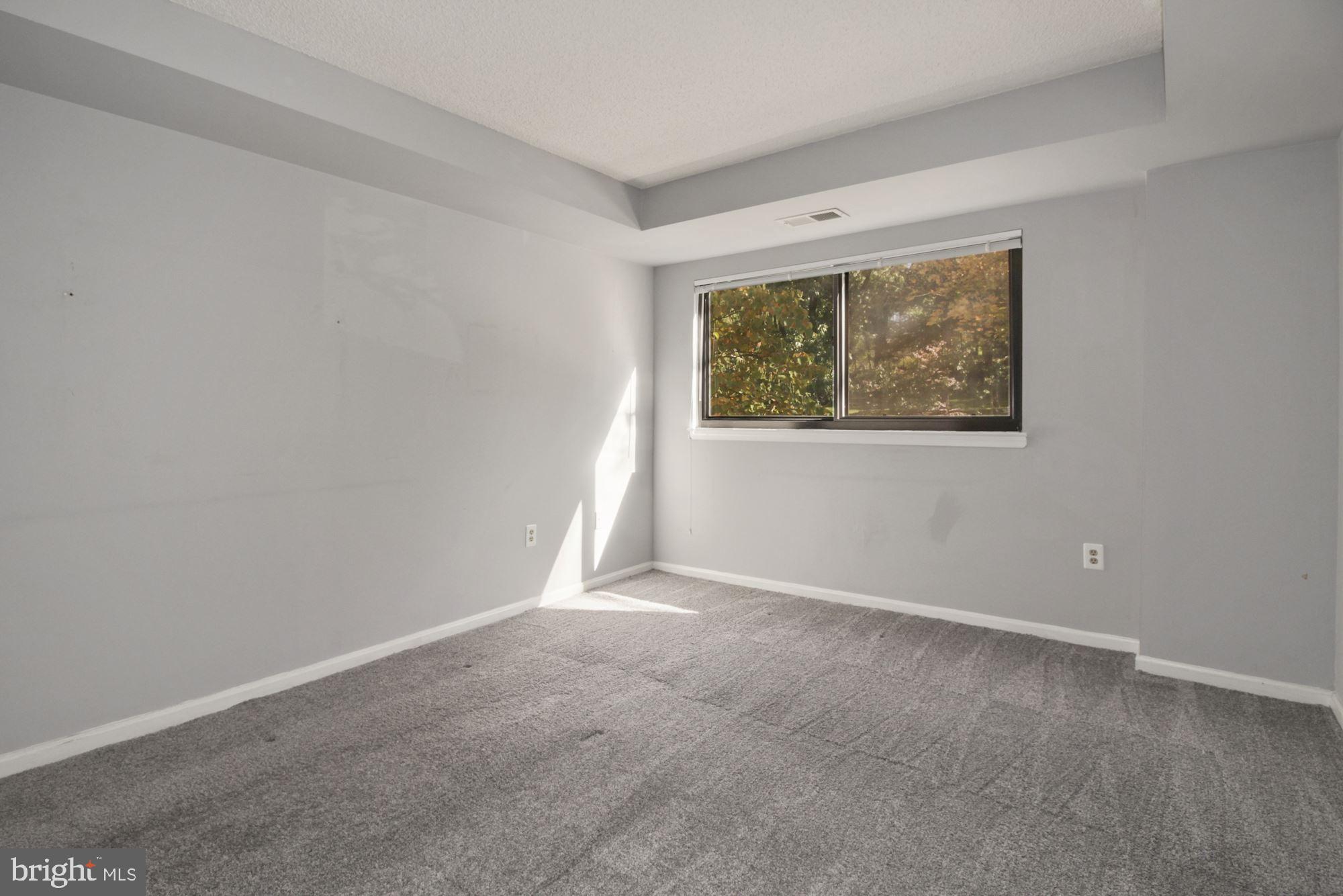 1040 Deer Ridge Drive, Unit 309 Baltimore, MD 21210 - Photo 11 of 31 Bedroom #2