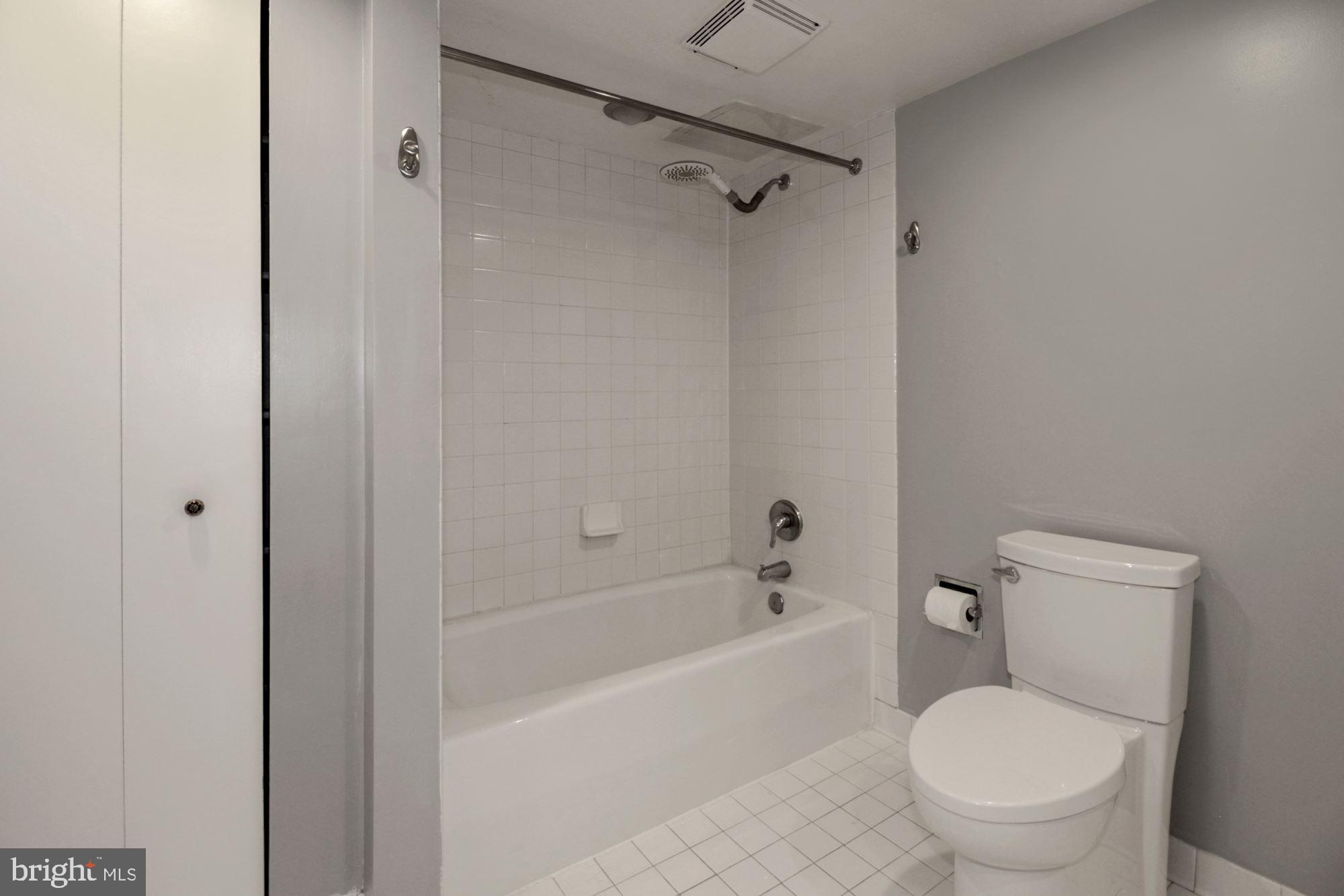 1040 Deer Ridge Drive, Unit 309 Baltimore, MD 21210 - Photo 21 of 31 Master Bathroom with high toilet