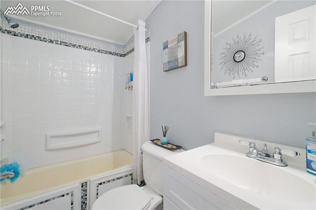 17330 Max Road Peyton, CO 80831 - Photo 15 of 31 Gallery Image 15
