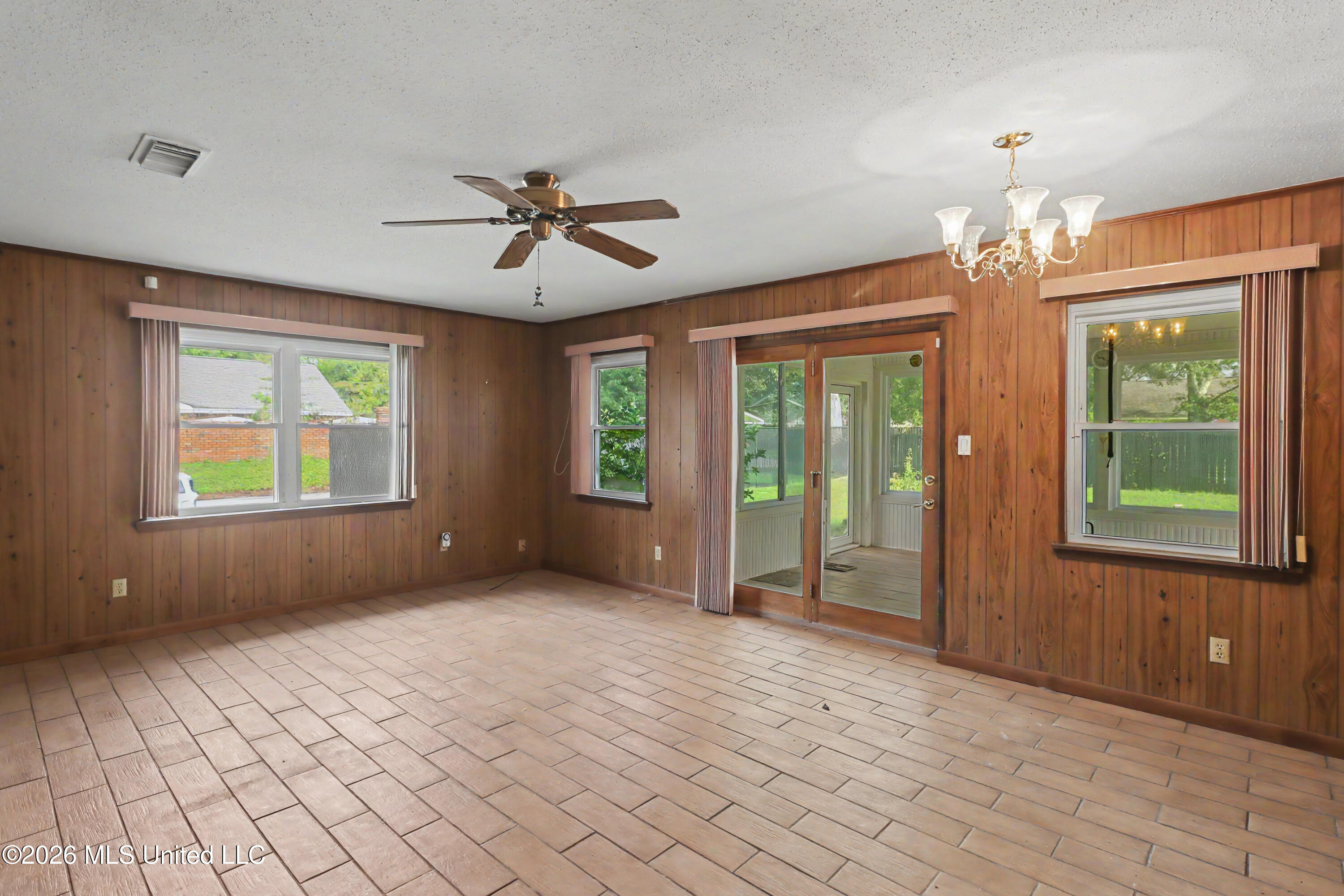 2176 Atkinson Road Biloxi, MS 39531 - Photo 8 of 27 den