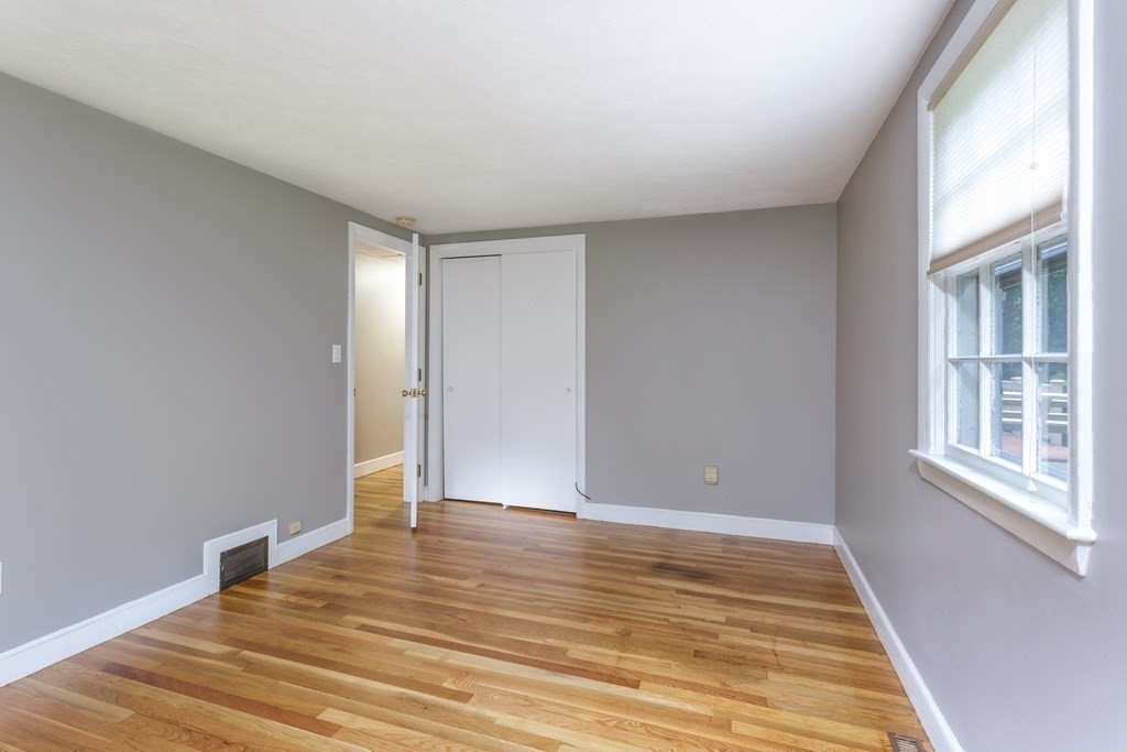 37 Brook Road Sharon, MA 02067 - Photo 15 of 36 Gallery Image 15