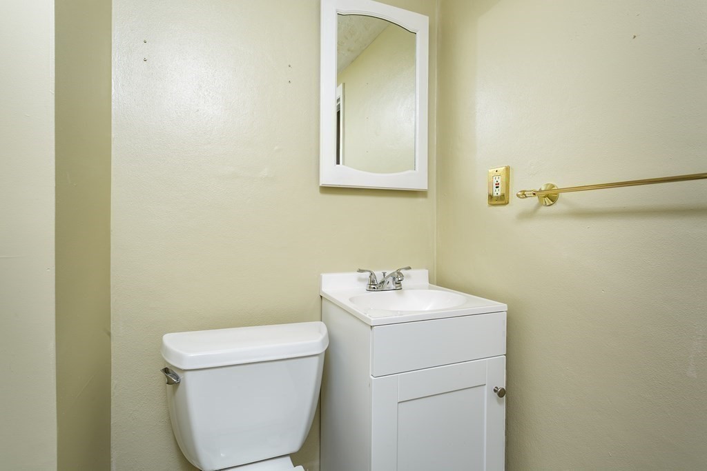 37 Brook Road Sharon, MA 02067 - Photo 24 of 36 Gallery Image 24