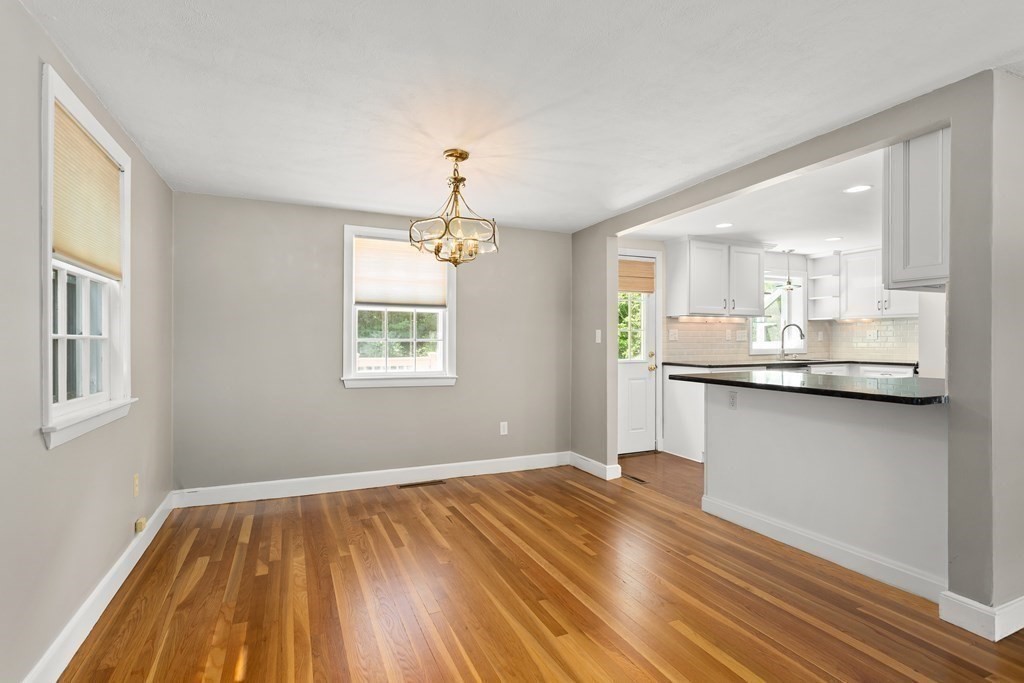 37 Brook Road Sharon, MA 02067 - Photo 7 of 36 Gallery Image 7