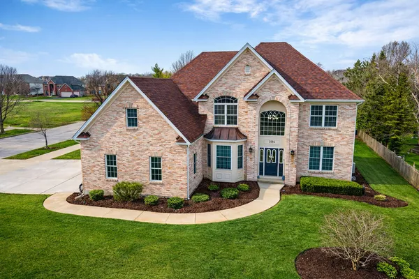 $635,000 | 2184 Schrader Lane, North Aurora, IL 60542