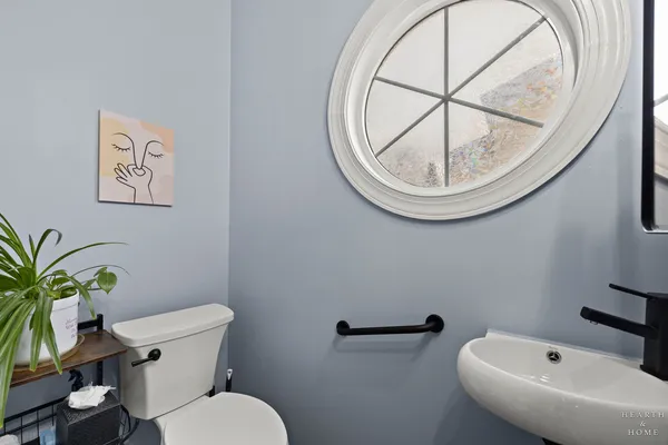 $635,000 | 2184 Schrader Lane, North Aurora, IL 60542