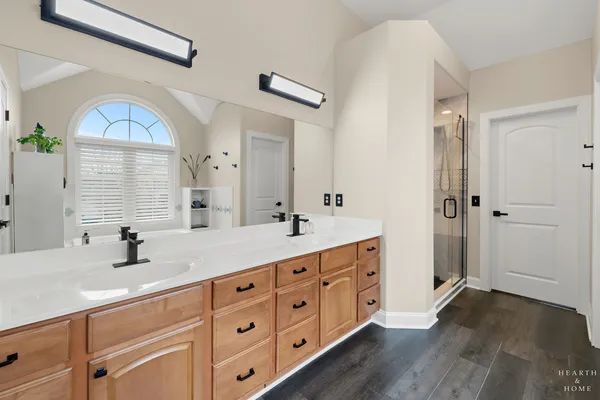 $635,000 | 2184 Schrader Lane, North Aurora, IL 60542