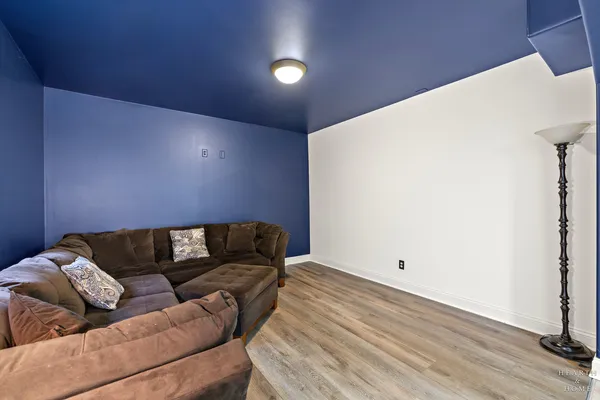 $635,000 | 2184 Schrader Lane, North Aurora, IL 60542