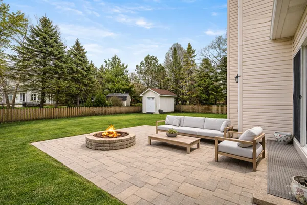 $635,000 | 2184 Schrader Lane, North Aurora, IL 60542