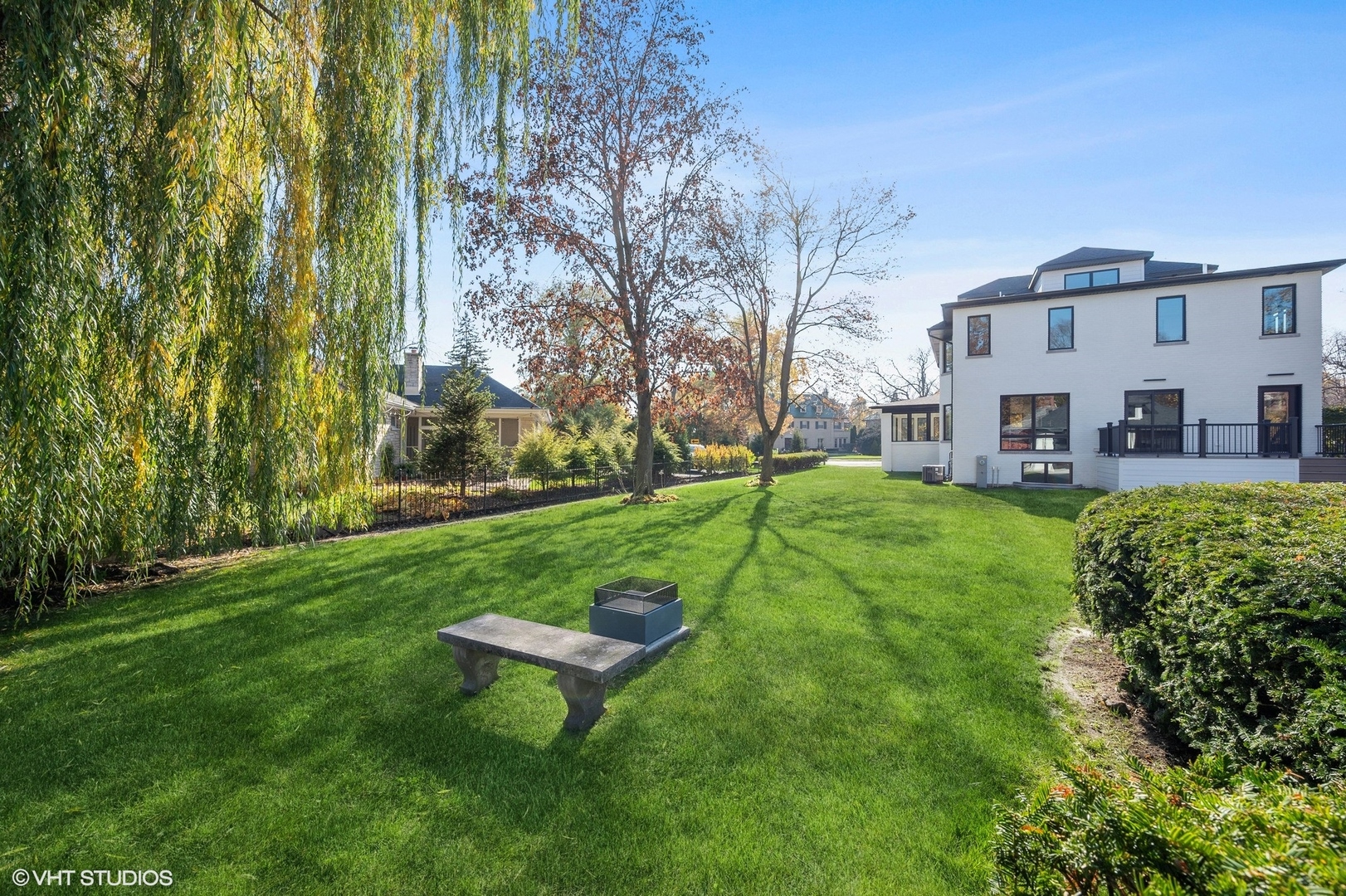 704 Sheridan Road Wilmette, IL 60091 - Photo 9 of 21 Gallery Image 9