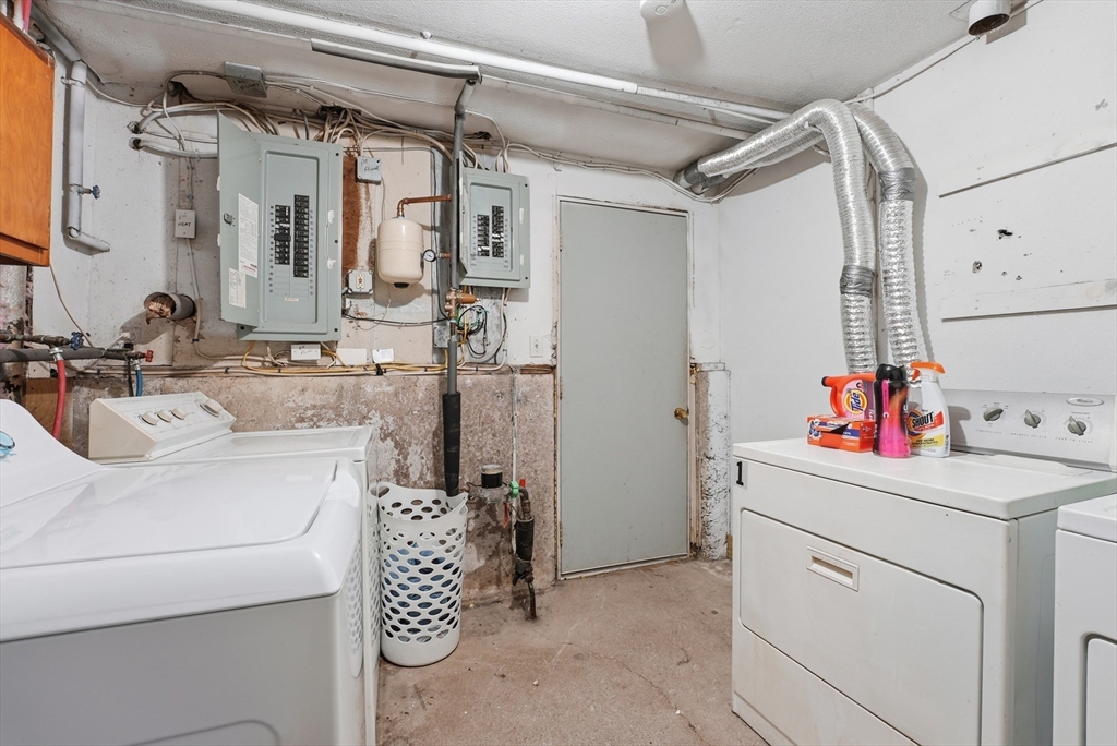 445 Old Field Road Chicopee, MA 01013 - Photo 34 of 39