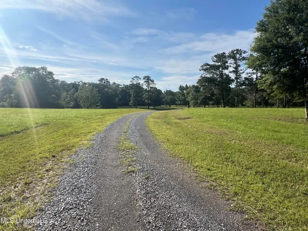 $724,850 | 19589 Juniper Drive, Saucier, MS 39574