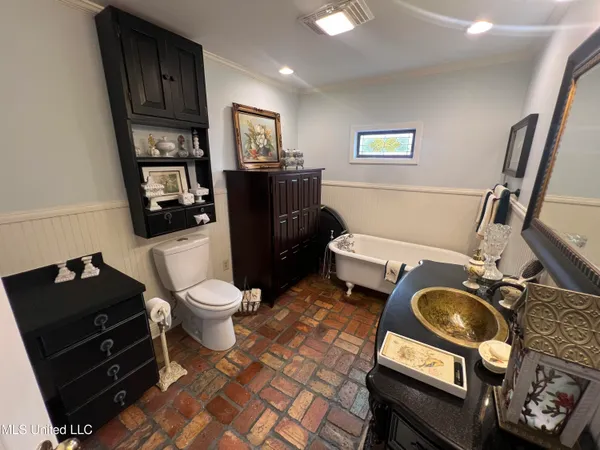 $724,850 | 19589 Juniper Drive, Saucier, MS 39574