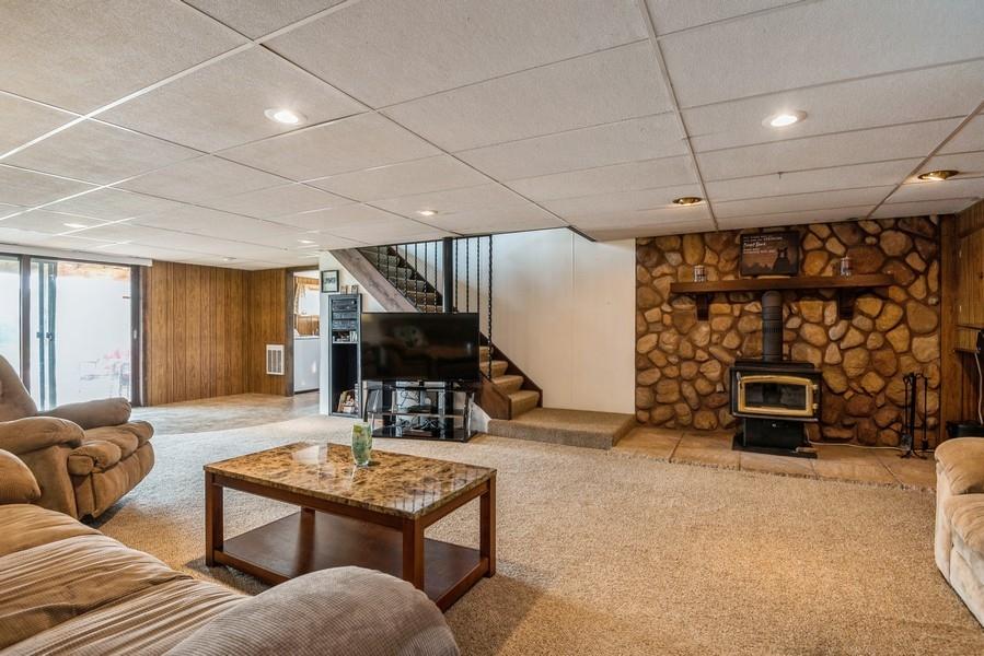 1410 Nichols Road Benton Harbor, MI 49022 - Photo 7 of 12 07_1410NicholsRd_3_FamilyRoom_LowRes