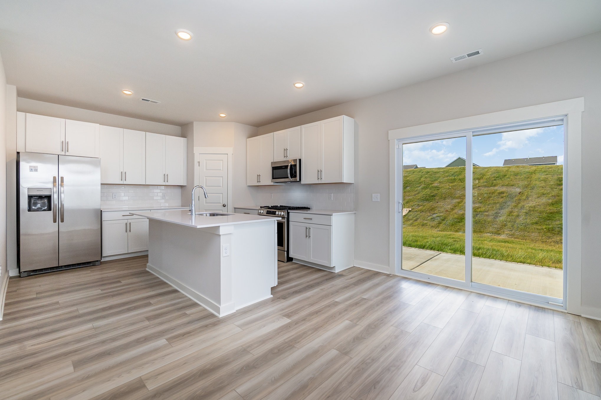 208 Goldfinch Road Mount Juliet, TN 37122 - Photo 11 of 26