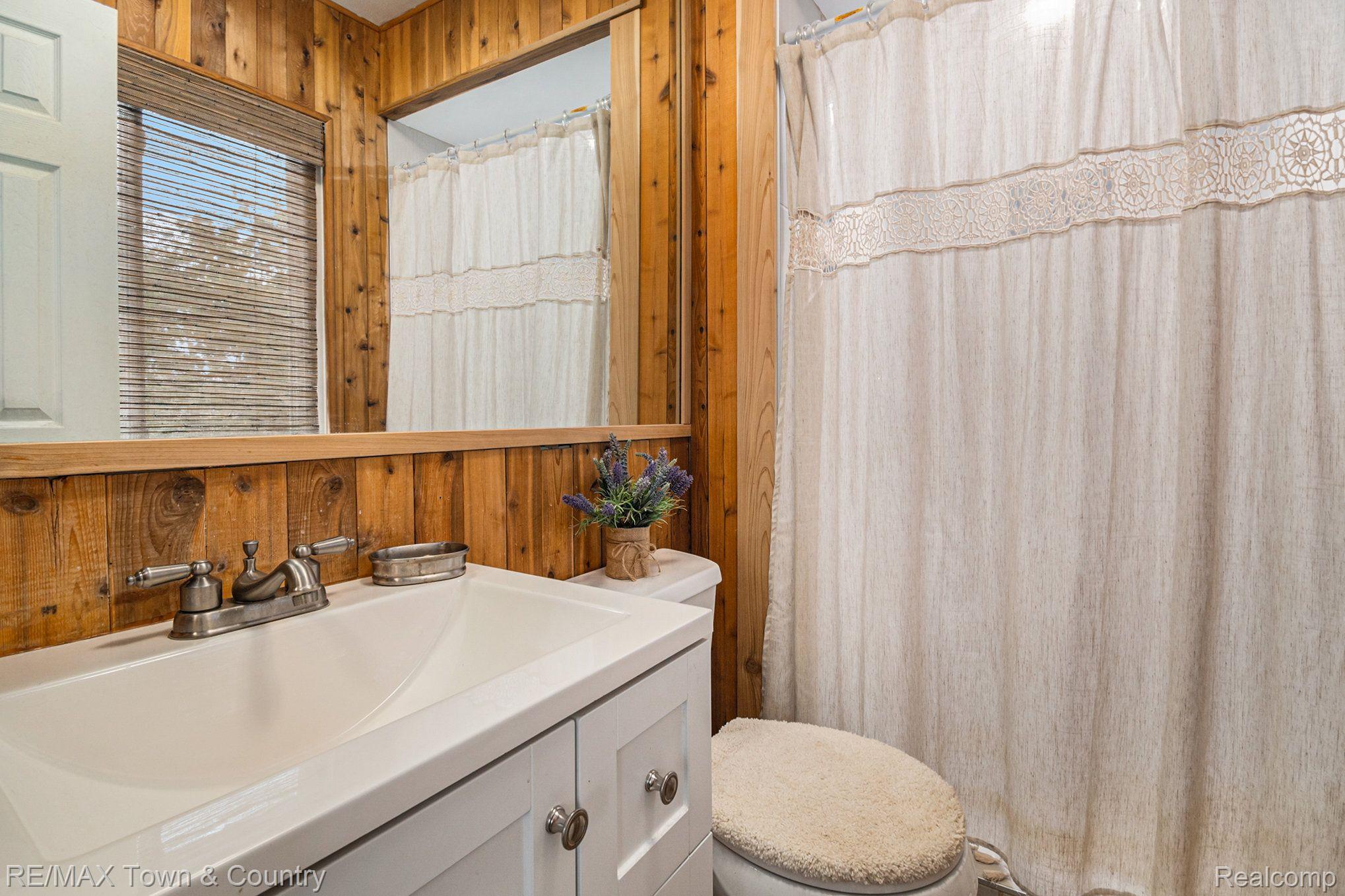 7308 East Bristol Road Davison, MI 48423 - Photo 17 of 41 Gallery Image 17