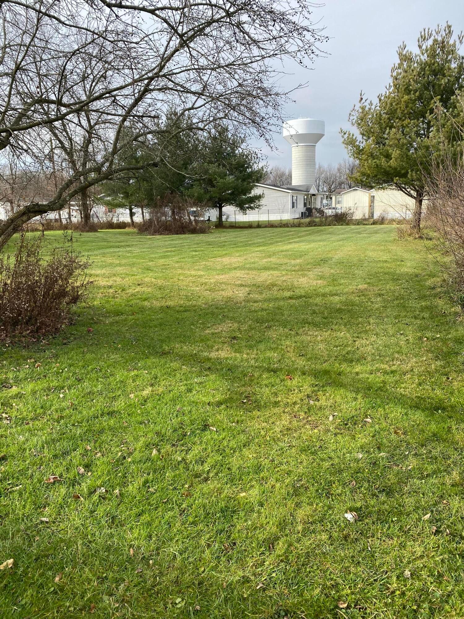 81 Amber Road Southwest Pataskala, OH 43062 - Photo 5 of 26 Huge back yard