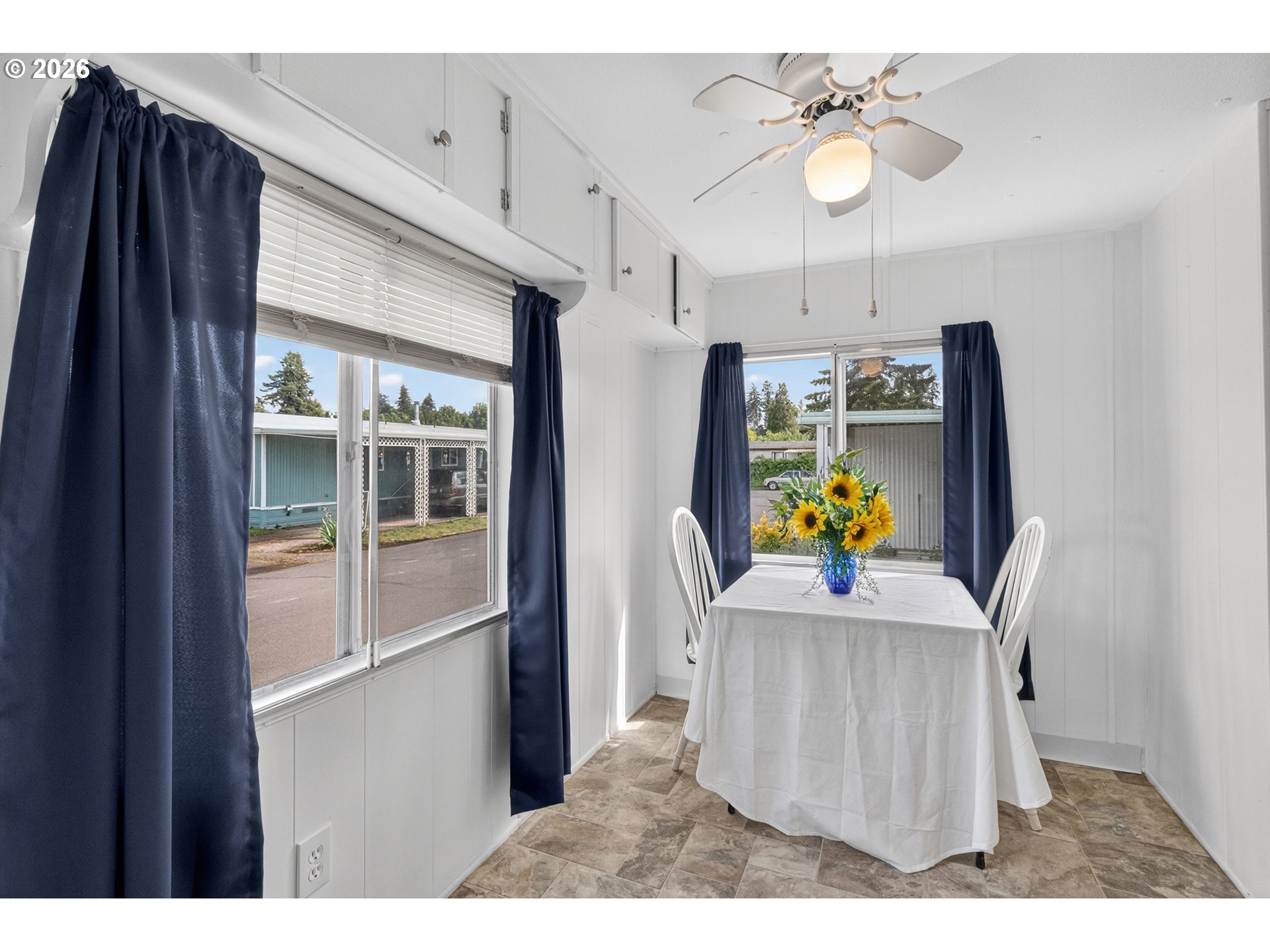 5335 Main Street, Unit 34 Springfield, OR 97478 - Photo 6 of 27 Dining Room