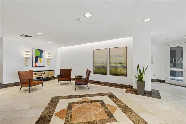 $1,400 | 6211 West Northwest Highway, Unit G124, Dallas, TX 75225