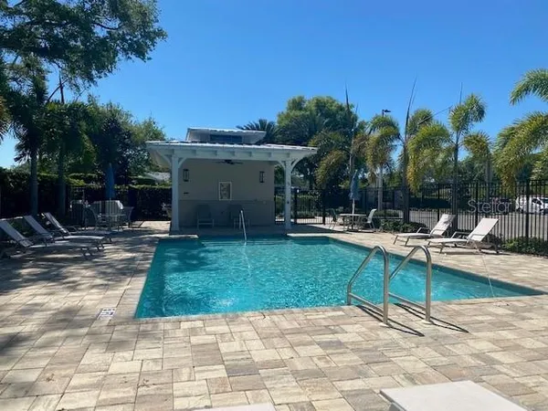 $3,295 | 1114 Coral Lane, Dunedin, FL 34698