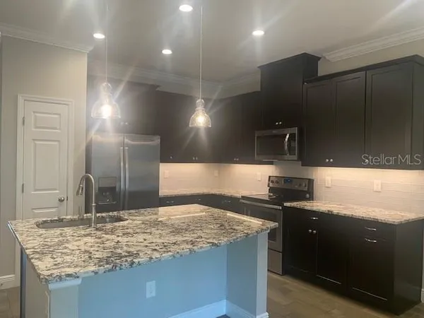 $3,295 | 1114 Coral Lane, Dunedin, FL 34698