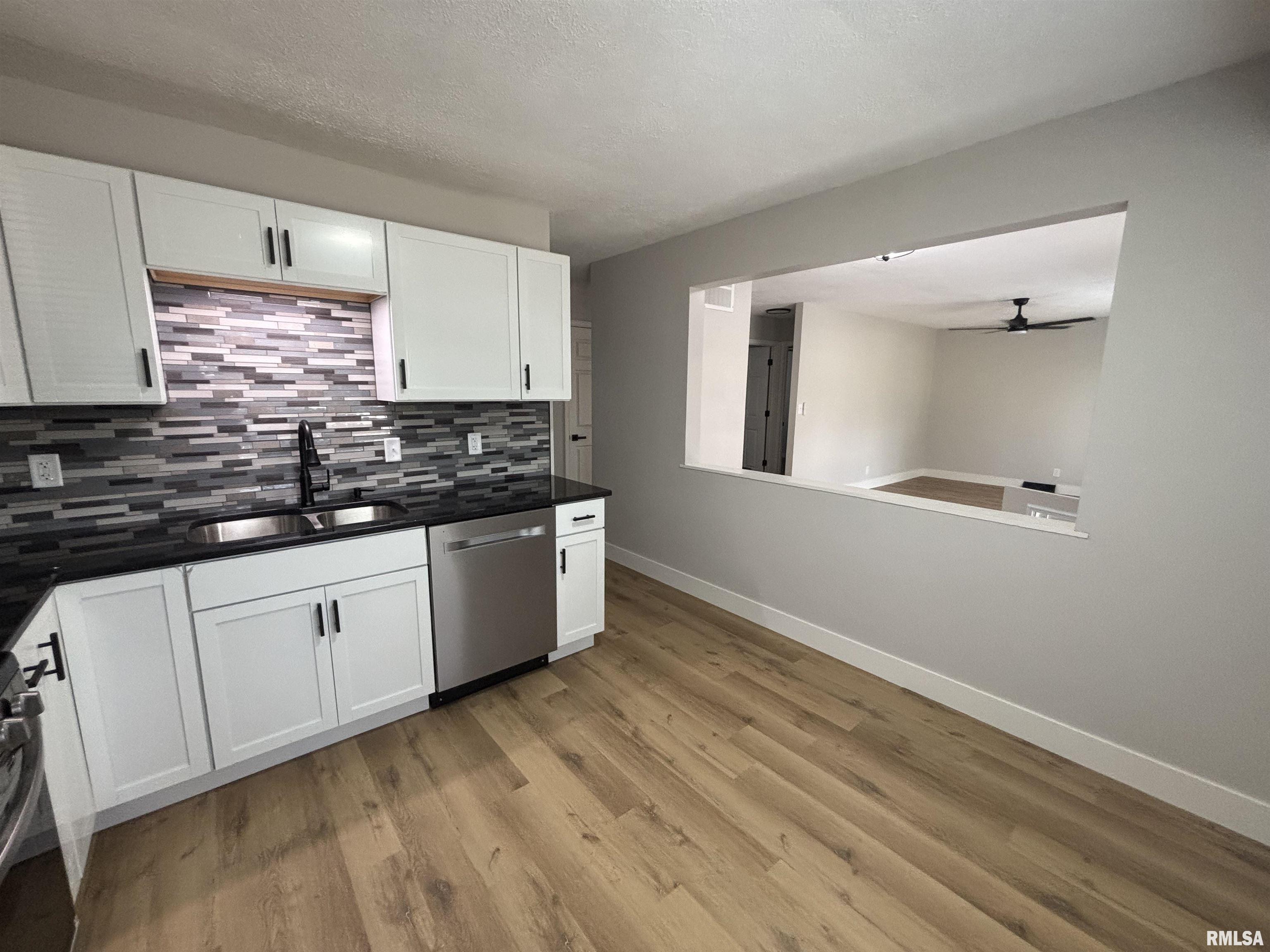 2620 East Griffiths Avenue Springfield, IL 62702 - Photo 5 of 20