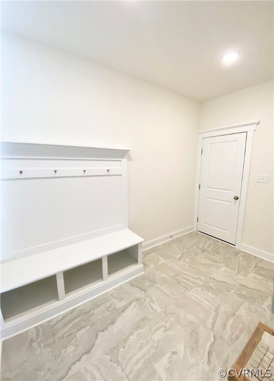 2805 Valley Springs Road Powhatan, VA 23139 - Photo 9 of 23 MUD ROOM W/ DROP ZONE