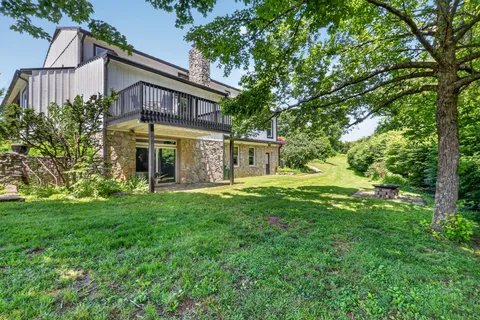 $899,000 | 7255 Hall Road, Greenbrier, TN 37073