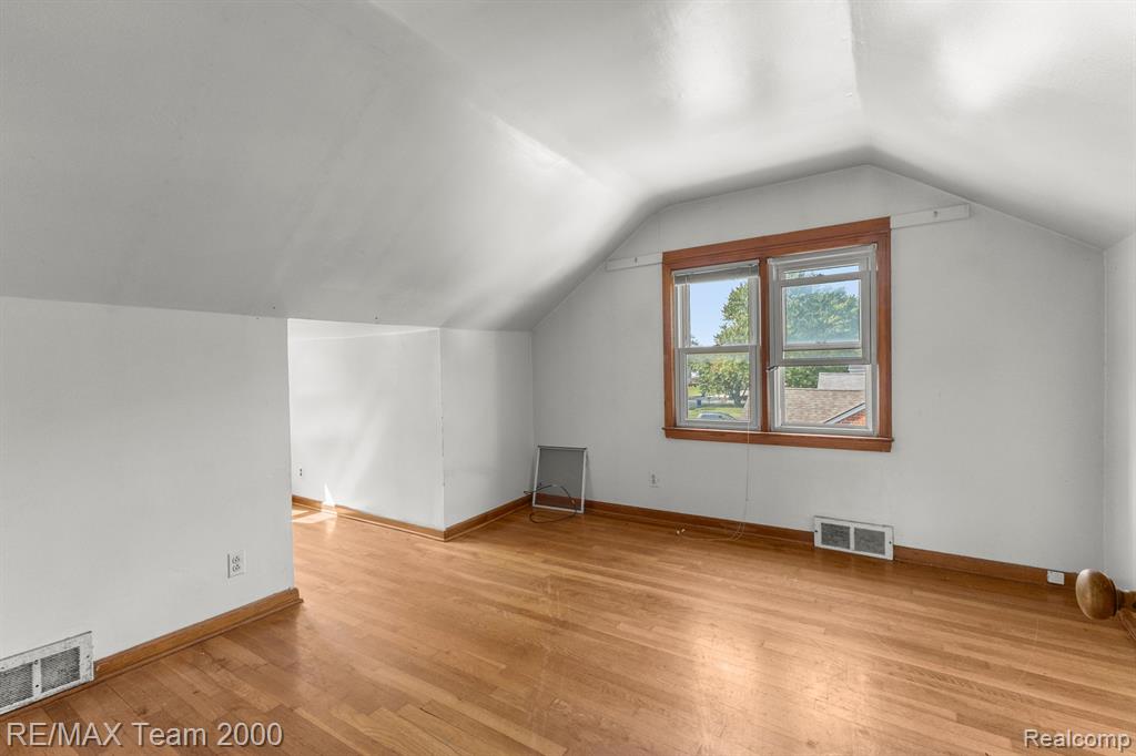 4391 Kendall Road Warren, MI 48091 - Photo 23 of 40
