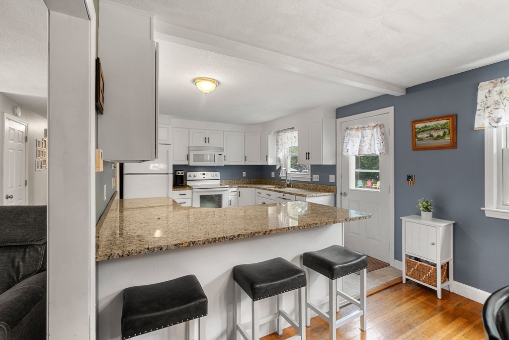 78 Robbie Road Braintree, MA 02184 - Photo 12 of 42 Gallery Image 12