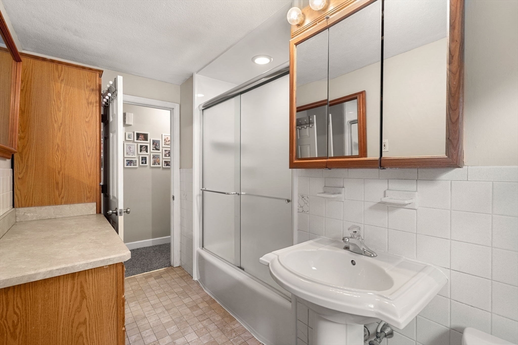 78 Robbie Road Braintree, MA 02184 - Photo 18 of 42 Gallery Image 18