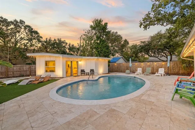 $1,650,000 | 2069 Bougainvillea Street, Sarasota, FL 34239