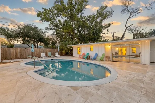 $1,650,000 | 2069 Bougainvillea Street, Sarasota, FL 34239