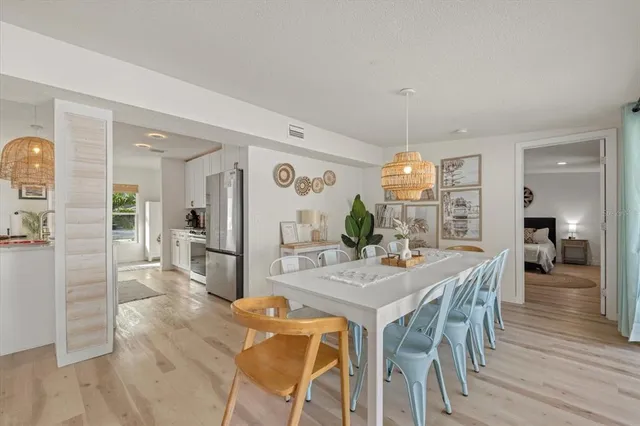 $1,650,000 | 2069 Bougainvillea Street, Sarasota, FL 34239