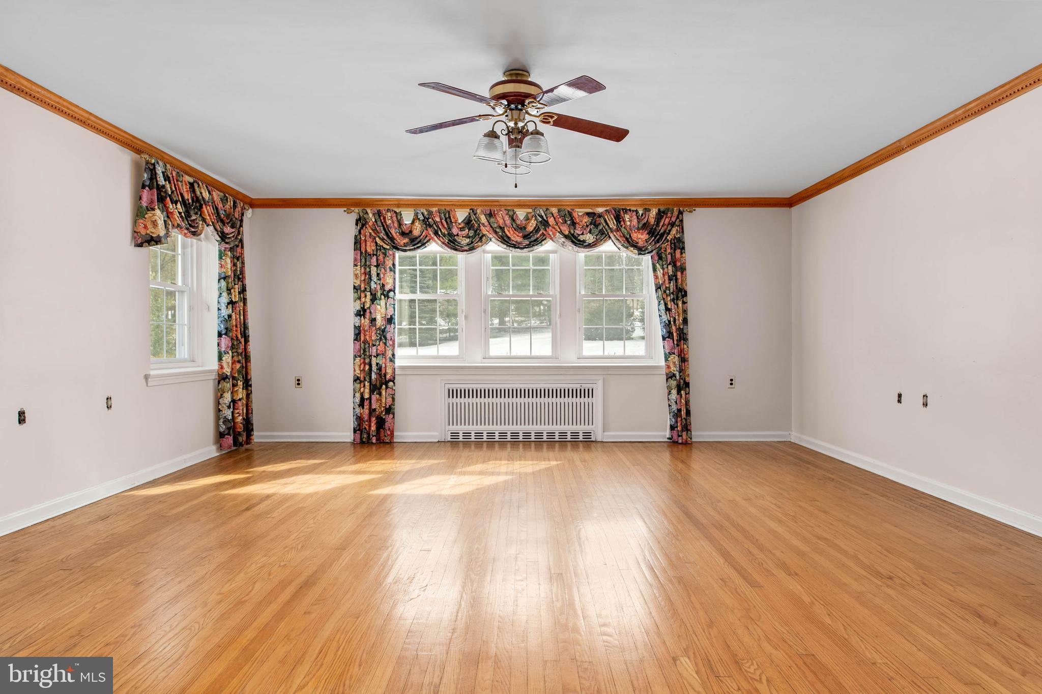 1789 Old Welsh Road Huntingdon Valley, PA 19006 - Photo 17 of 39 1st floor primary bedroom