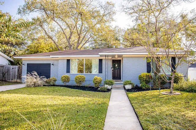 $239,000 | 1603 South Jackson Street, Brenham, TX 77833