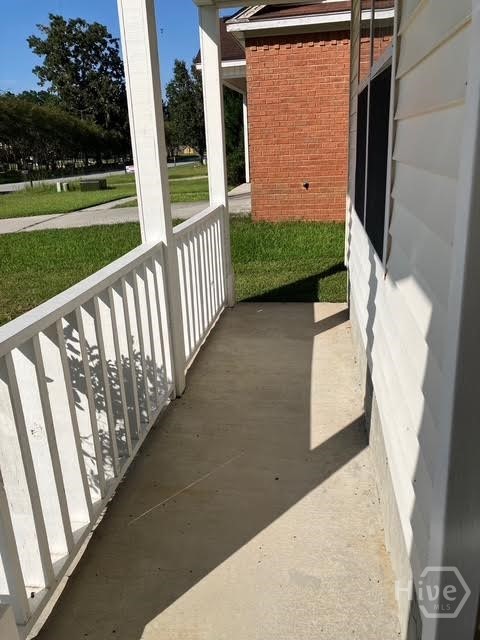 685 Rushing Street Richmond Hill, GA 31324 - Photo 2 of 34 Front porch
