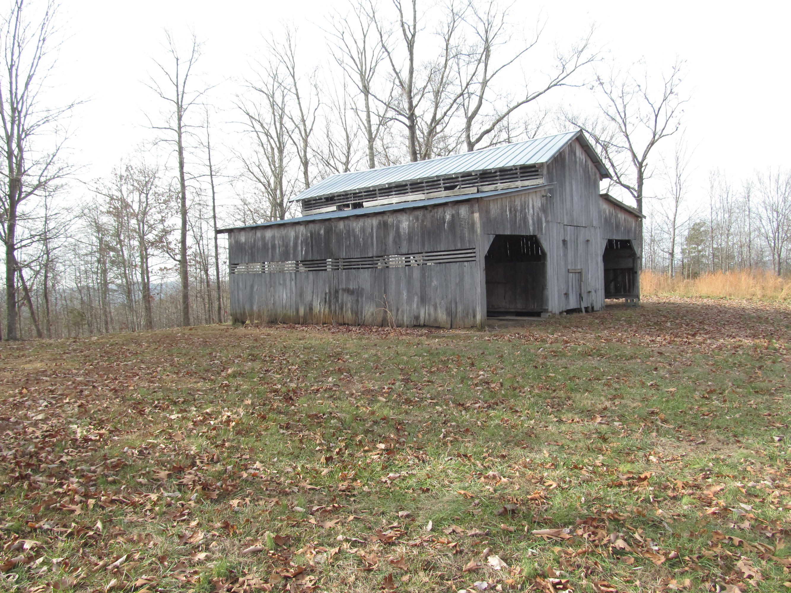171 Robbins Road, Unit 171 Maynardville, TN 37807 - Photo 23 of 39 Barn