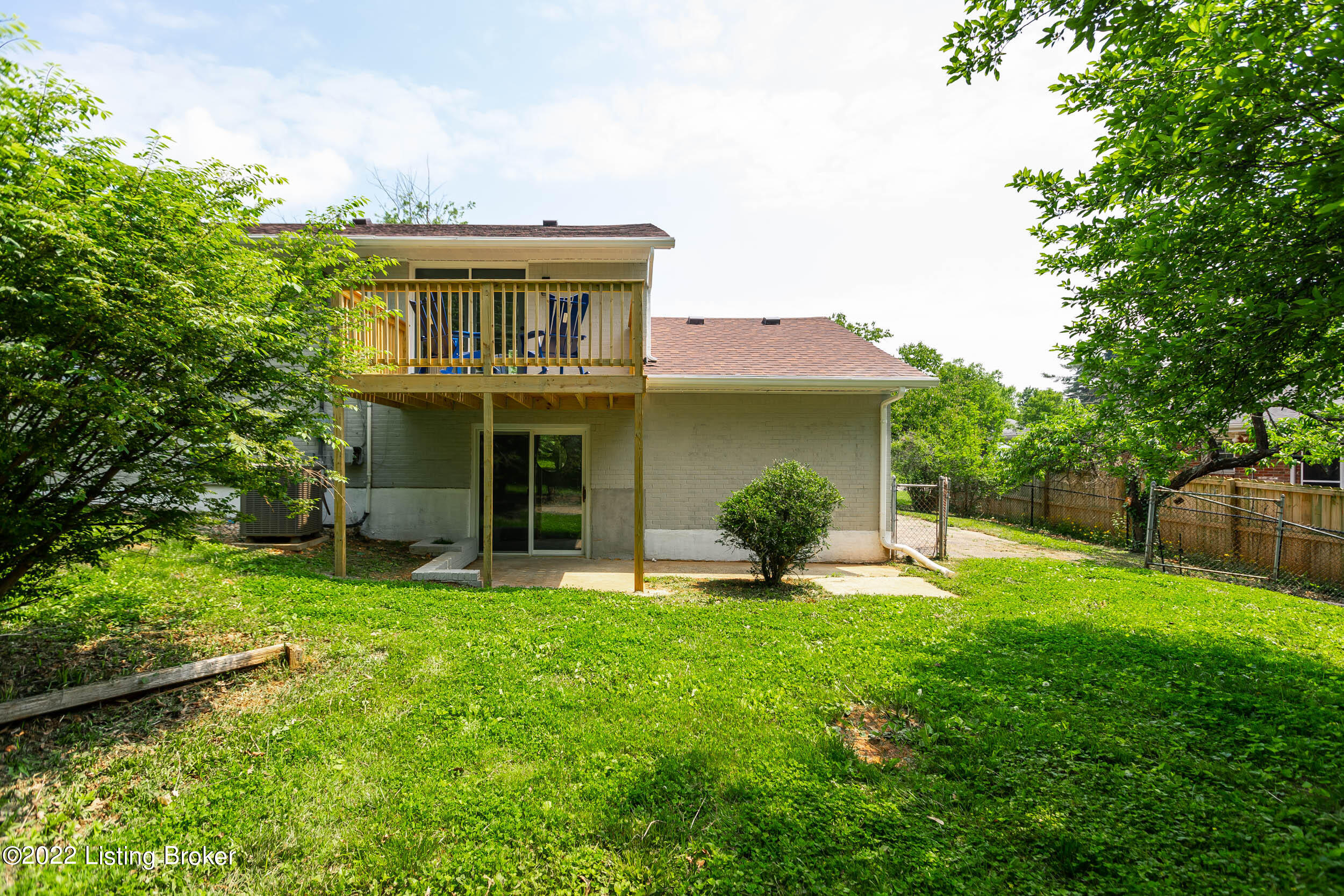 572 Gates Road Elizabethtown, KY 42701 - Photo 6 of 45 spacious yard